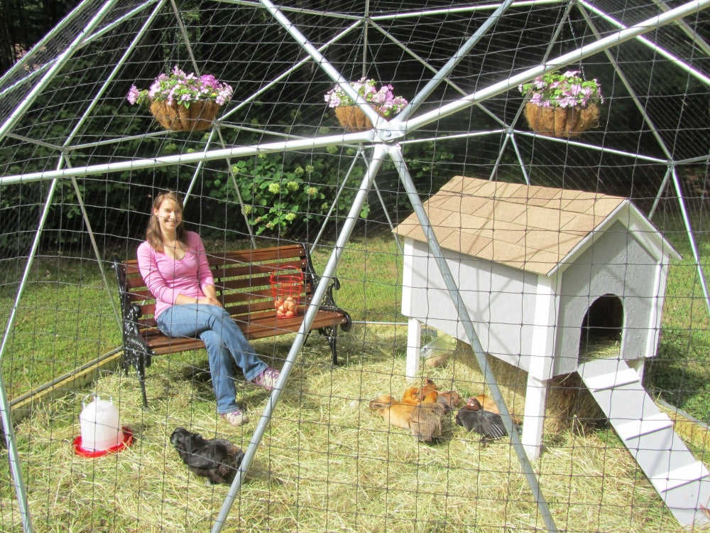 Closeup photo of a 12 ft aviary with two inch avian netting.